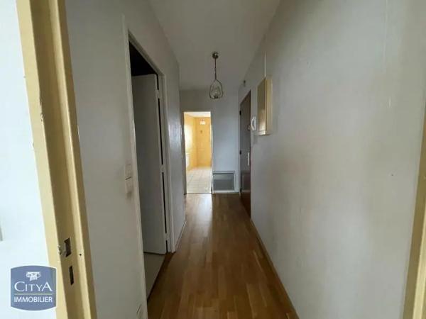 Appartement à louer 2 pièces 53.24m² Pau (64000)