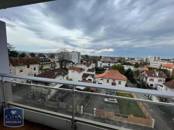 Appartement à louer 2 pièces 53.24m² Pau (64000)