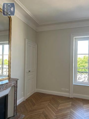 Appartement à louer 2 pièces 53.65m²