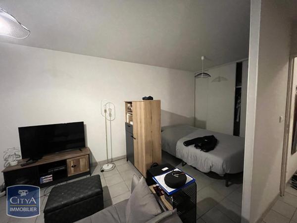 Appartement à louer 1 pièce 37.4m²