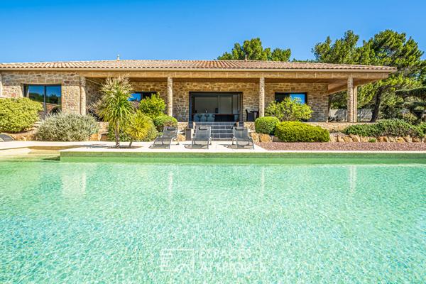 Contemporaine d’exception avec dépendances dans un écrin de verdure- Idéal activité libérale ou projet location saisonnière