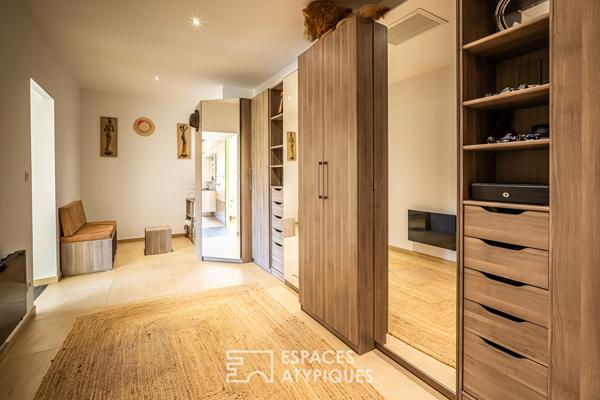 Contemporaine d’exception avec dépendances dans un écrin de verdure- Idéal activité libérale ou projet location saisonnière