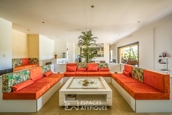 Contemporaine d’exception avec dépendances dans un écrin de verdure- Idéal activité libérale ou projet location saisonnière