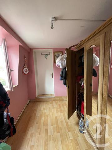 Immeuble à vendre  225 m2 GUISE - 02