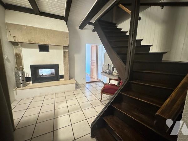 Maison sur trois niveaux 5 chambres et dépendances