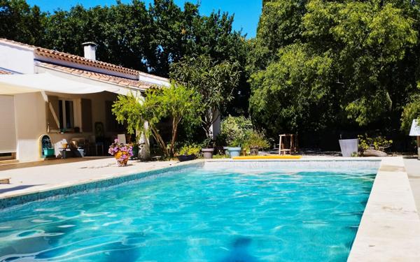 Maison à vendre    5 pièces • 137,84 m2 Rochefort-du-Gard