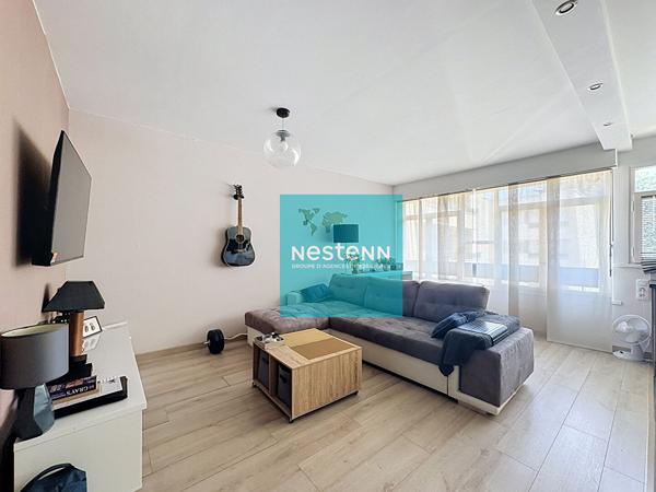 Appartement 2 pièces de 49 m² à Franconville ? Ravalement réalisé il y a moins de 5 ans ? Proche de toutes les commodités ? Cave et parking