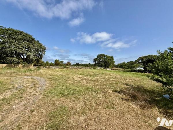 Maison en pierre avec vue et accès rivière