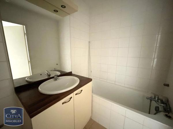Appartement à louer 2 pièces 42.12m² Saint-Étienne (42100)