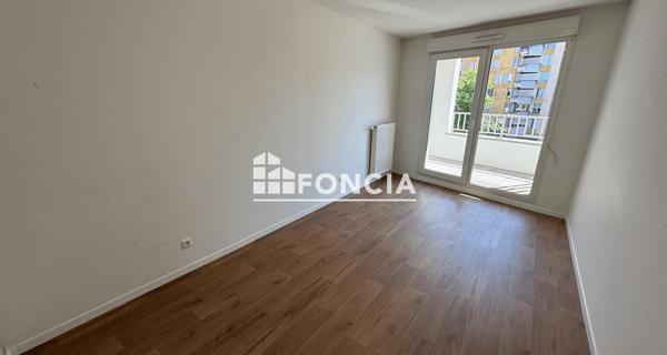 Location Appartement 2 pièces 46.4 m² - Ris-orangis 91130