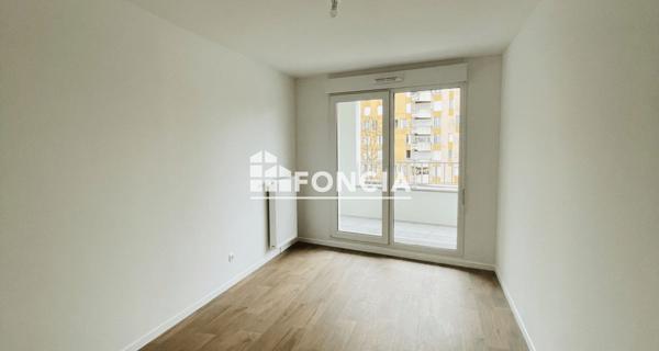 Location Appartement 2 pièces 46.4 m² - Ris-orangis 91130