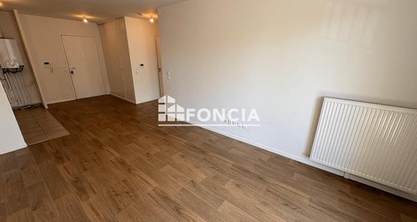 Location Appartement 2 pièces 46.4 m² - Ris-orangis 91130