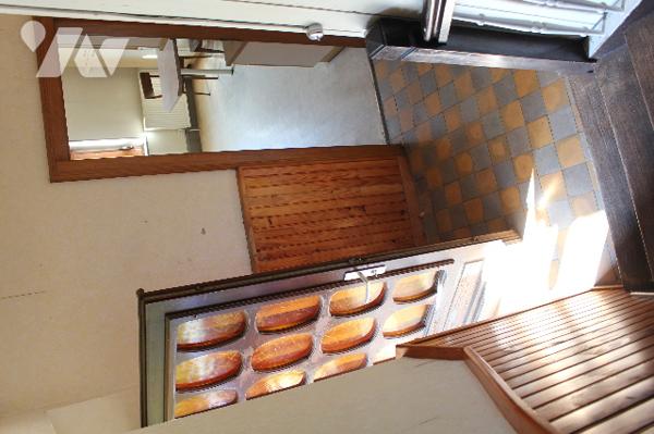 Maison mitoyenne d'env. 130m² habitable  sur 1293m² de terrain avec garage et terrasse couverte