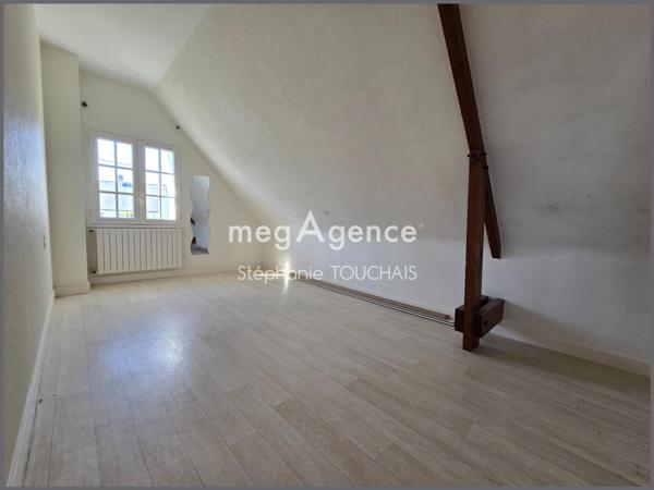 Maison à SAINT-ETIENNE-EN-COGLES, 35460 - 7 pièces 112m²