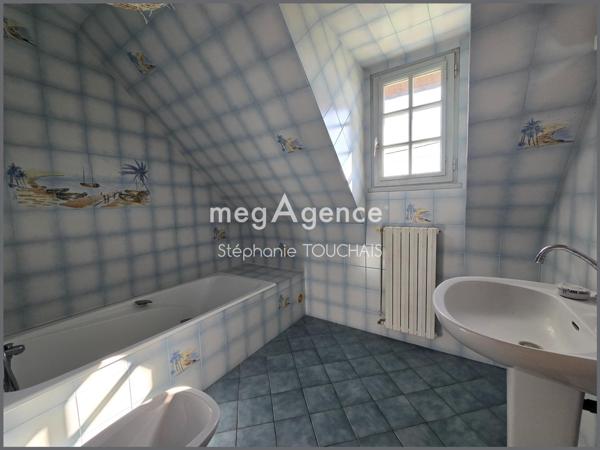 Maison à SAINT-ETIENNE-EN-COGLES, 35460 - 7 pièces 112m²