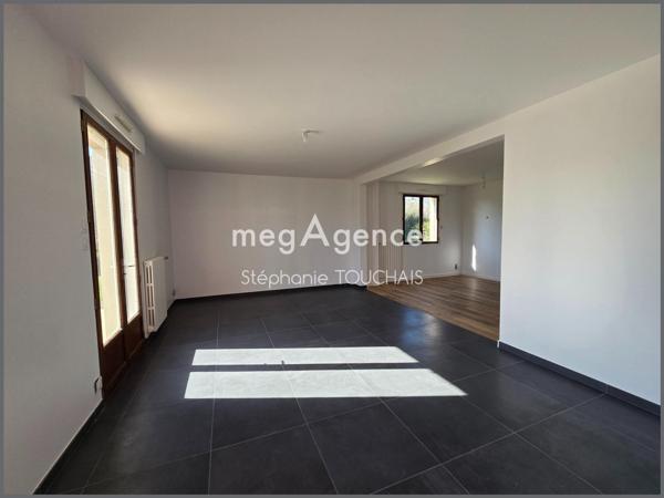 Maison à SAINT-ETIENNE-EN-COGLES, 35460 - 7 pièces 112m²
