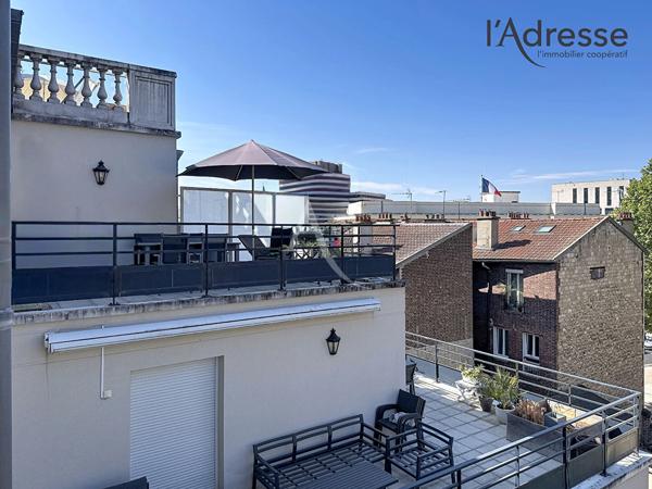 PUTEAUX/ République - Appartement 3 pièces 62 m² - 1 Terrasse 16m² - 1 Cave