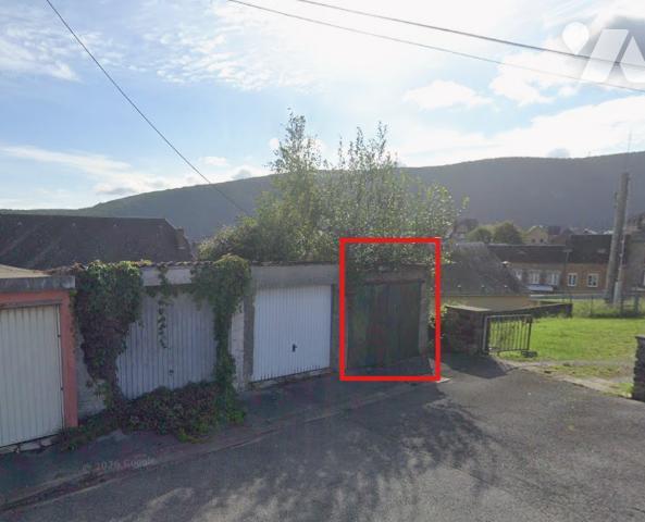 un garage de 20 m² en ruine situé à FUMAY (08170), 29 bis rue Linglet Guillaume