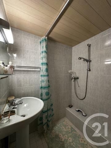 Maison à vendre  6 pièces - 197,93 m2 RIORGES - 42