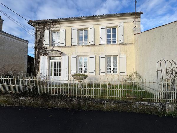 Maison Surgeres 7 pièce(s)