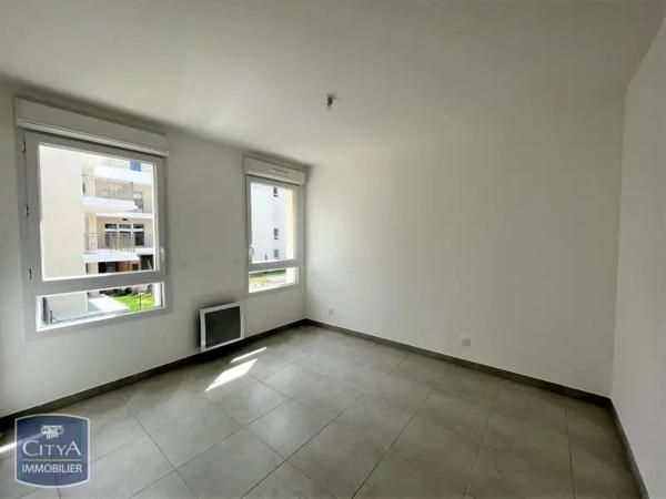 Appartement à louer 2 pièces 42.7m² Marseille (13009)