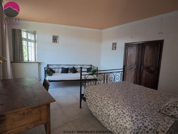 Mormoiron (84570) Grand gîte avec Piscine face au Mont Ventoux