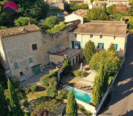 Mormoiron (84570) Grand gîte avec Piscine face au Mont Ventoux