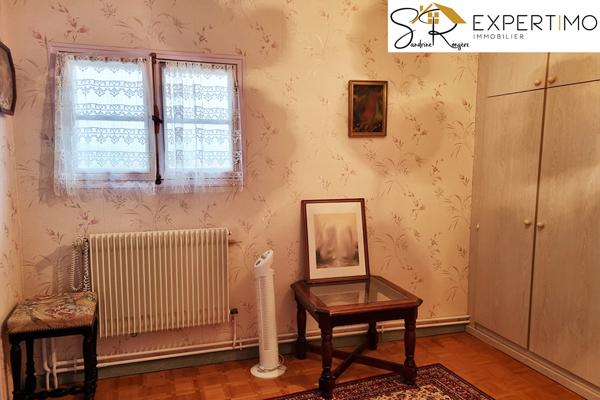 Saint-Quintin-sur-Sioule (63440) Maison de 103 m² sur 2744m² de terrain attenant