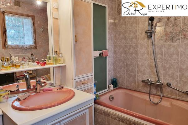 Saint-Quintin-sur-Sioule (63440) Maison de 103 m² sur 2744m² de terrain attenant