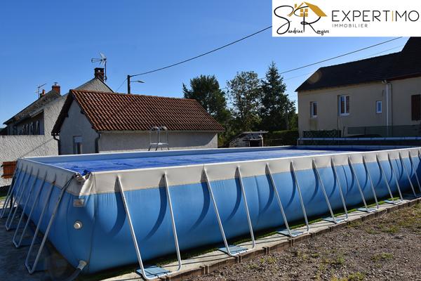 Saint-Quintin-sur-Sioule (63440) Maison de 103 m² sur 2744m² de terrain attenant