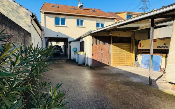 Maison à vendre    7 pièces •  Chelles