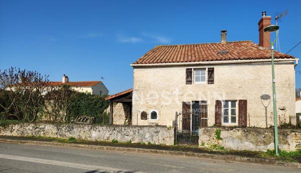 Maison ancienne rénovée, 4 chambres à vendre à Doix lès Fontaines