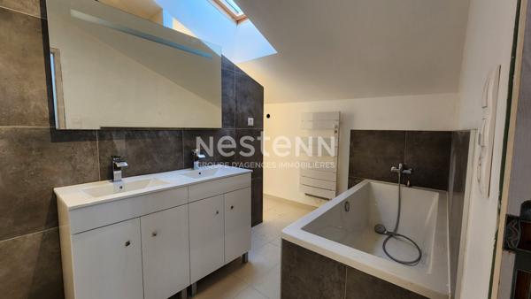 Maison ancienne rénovée, 4 chambres à vendre à Doix lès Fontaines