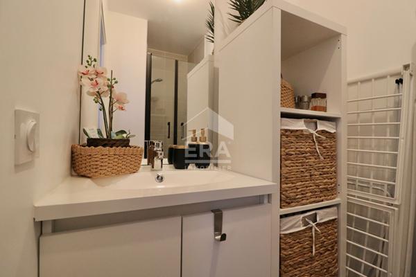 Appartement Champs Sur Marne 4 pièces dernier étage - terrasses - 2 parkings