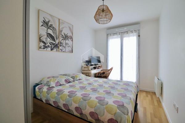 Appartement Champs Sur Marne 4 pièces dernier étage - terrasses - 2 parkings