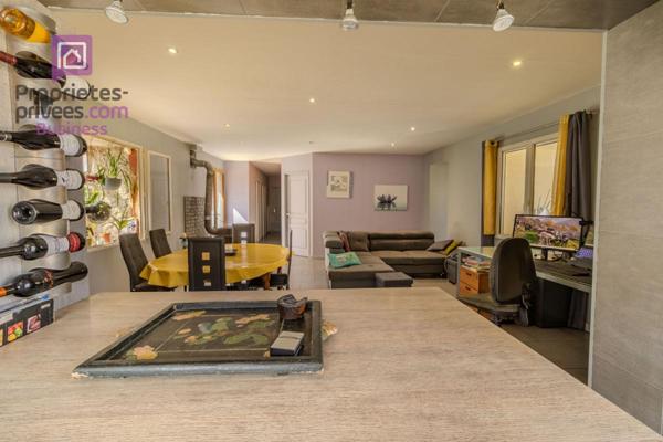 Domaine agricole  Biologique de 133 hectares Montbrun Les Bains 26570