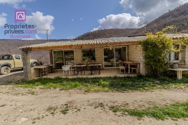 Domaine agricole  Biologique de 133 hectares Montbrun Les Bains 26570