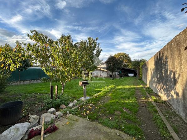 À VENDRE IMMEUBLE AU COUR DE VIC-EN-BIGORRE