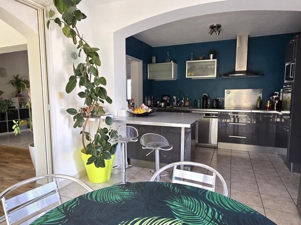 Maison 4 chambres, sans vis-à-vis, piscine et garage