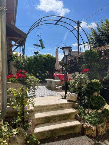 Vente Maison 5 pièces 110 m2 à Villeneuve-sur-Aisne