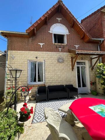 Vente Maison 5 pièces 110 m2 à Villeneuve-sur-Aisne
