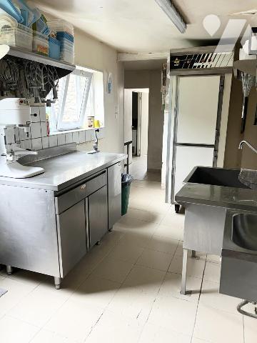 Á VENDRE MUR ET HABITATION