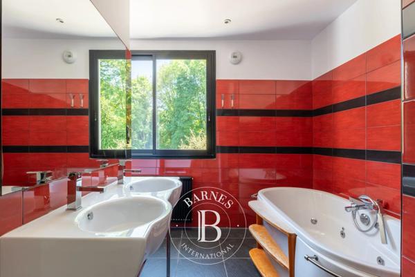 Bihorel, Maison  468 m² à vendre