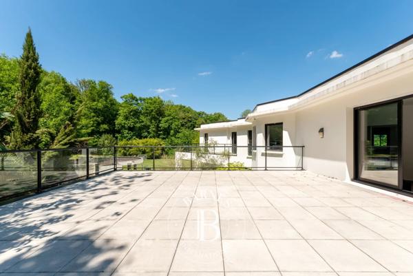 Bihorel, Maison  468 m² à vendre