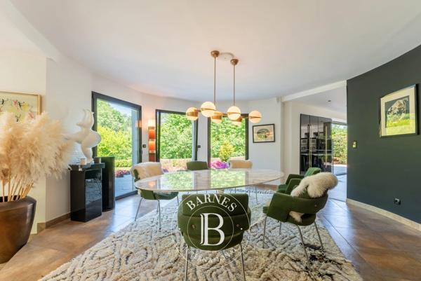 Bihorel, Maison  468 m² à vendre