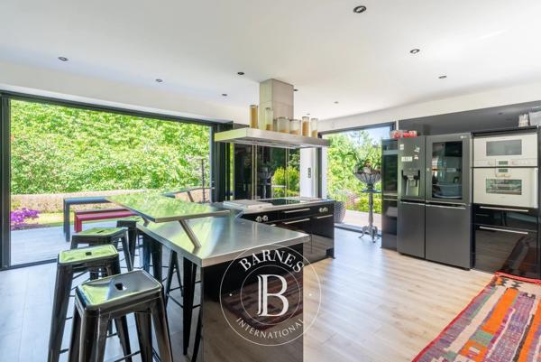 Bihorel, Maison  468 m² à vendre