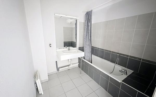 Appartement à vendre    3 pièces • 63 m2 Avignon