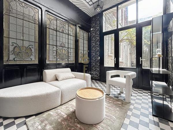 Maison mitoyenne 2 côtés Lille 252.31 m²