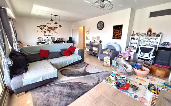 Appartement à vendre    3 pièces • 83,50 m2 Saint-Laurent-du-Var