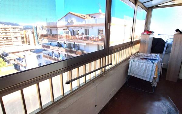 Appartement à vendre    3 pièces • 83,50 m2 Saint-Laurent-du-Var